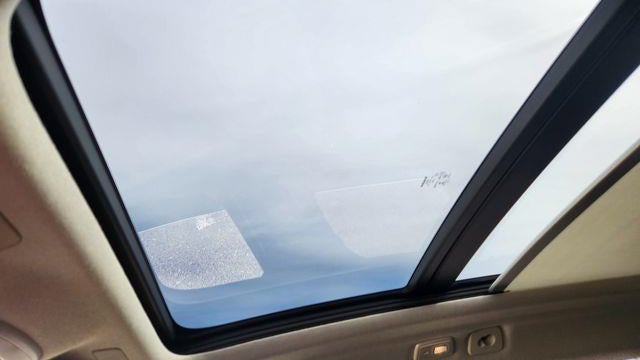 2023 Volvo XC40 B5 Ultimate Bright Theme