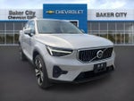 2023 XC40 Thumbnail 1