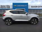 2023 XC40 Thumbnail 5