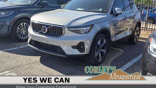 Preowned 2023 Volvo XC40 B5 Ultimate Bright Theme for Sale