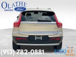 2023 XC40 Thumbnail 4
