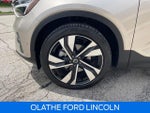 2023 XC40 Thumbnail 31