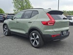 2025 XC40 Thumbnail 3