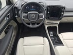 2025 XC40 Thumbnail 10