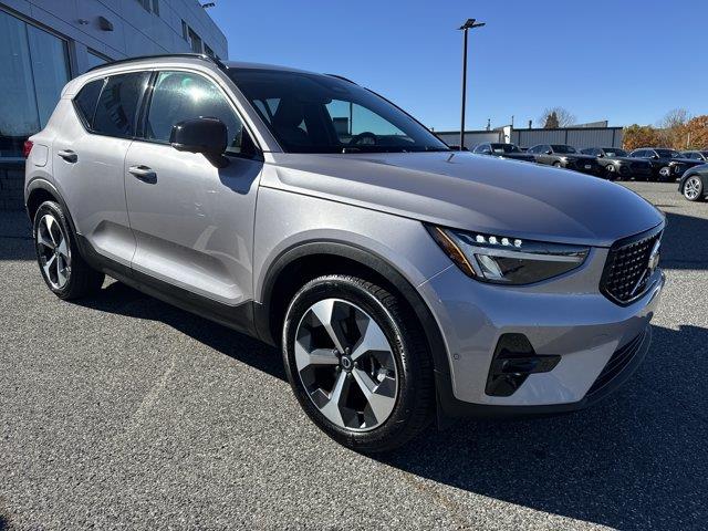 2026 Volvo XC40 - $36,799