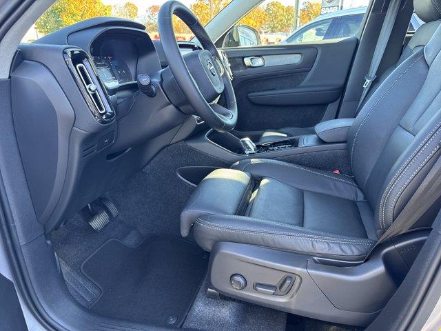 2026 Volvo XC40 - $36,799