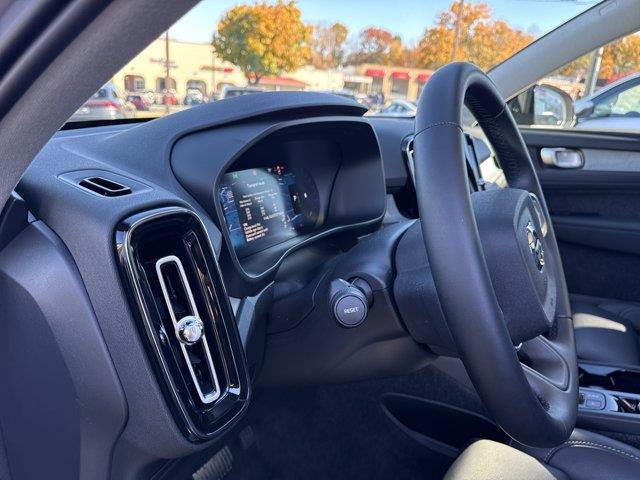 2026 Volvo XC40 - $36,799