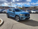 2025 XC40 Thumbnail 5