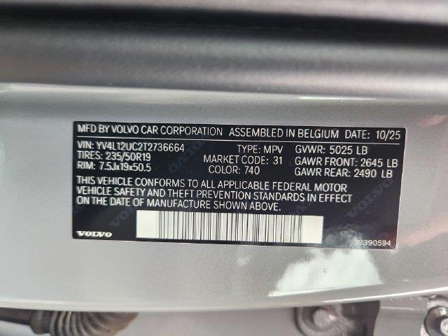 2026 Volvo XC40 - $36,650