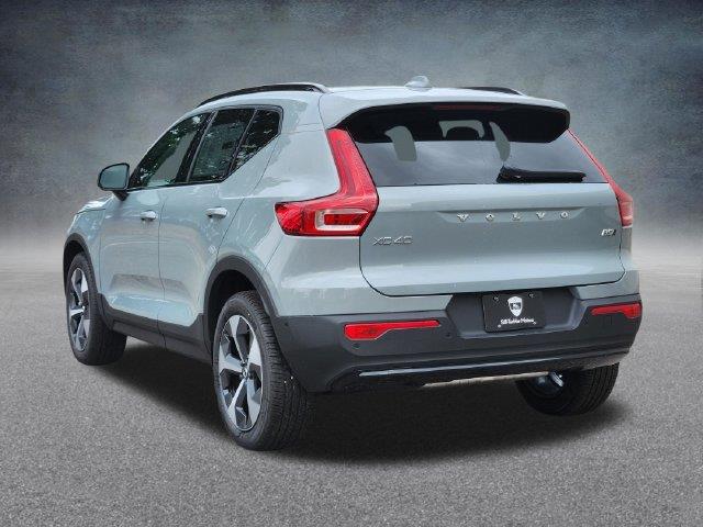2026 Volvo XC40 - $41,260