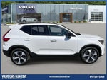 2026 XC40 Thumbnail 2