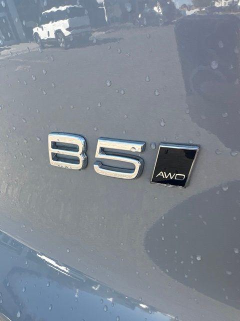 2026 Volvo XC40 - $43,000