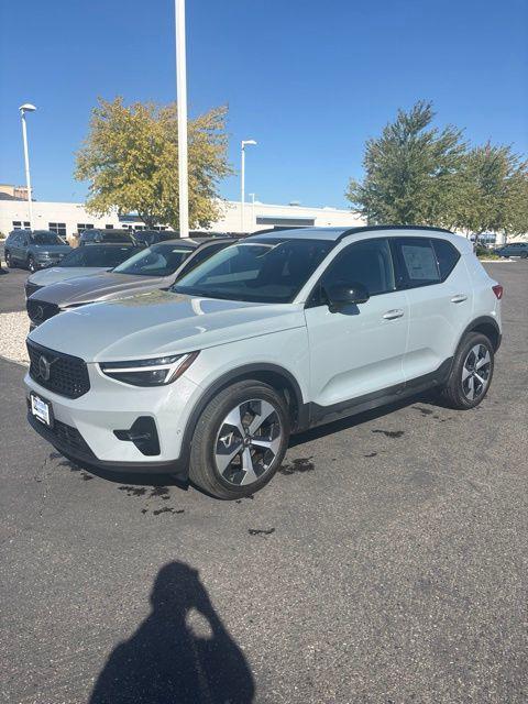2026 Volvo XC40 - $43,000