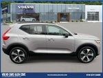 2026 XC40 Thumbnail 2
