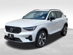 2026 XC40 Thumbnail 3