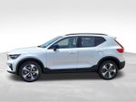 2026 XC40 Thumbnail 4