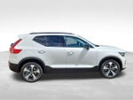 2026 XC40 Thumbnail 8
