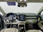 2026 XC40 Thumbnail 3