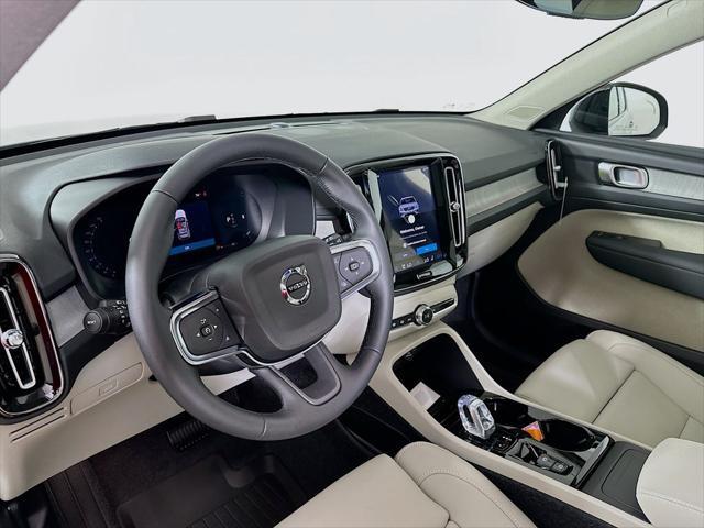 2026 Volvo XC40 - $44,193