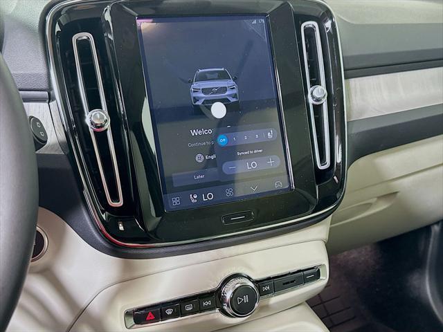 2026 Volvo XC40 - $44,193