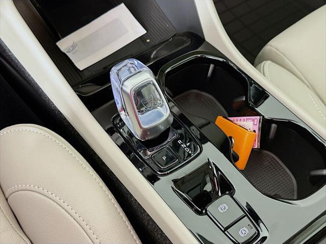 2026 Volvo XC40 - $44,193