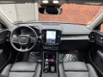 2026 XC40 Thumbnail 15