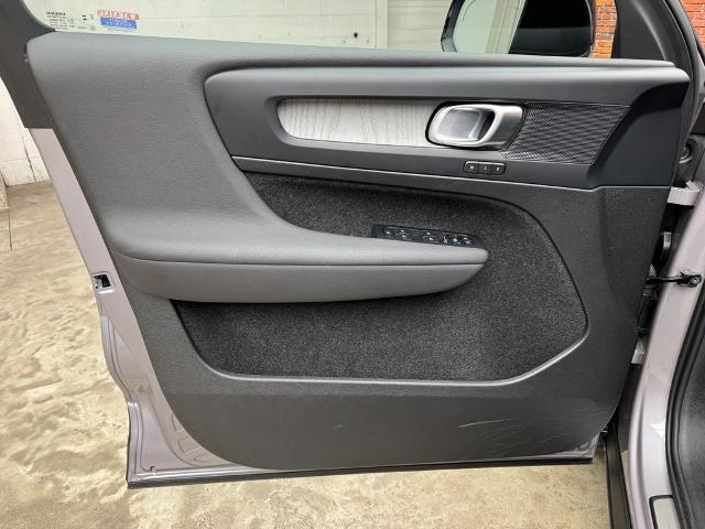 2026 Volvo XC40 - $36,510