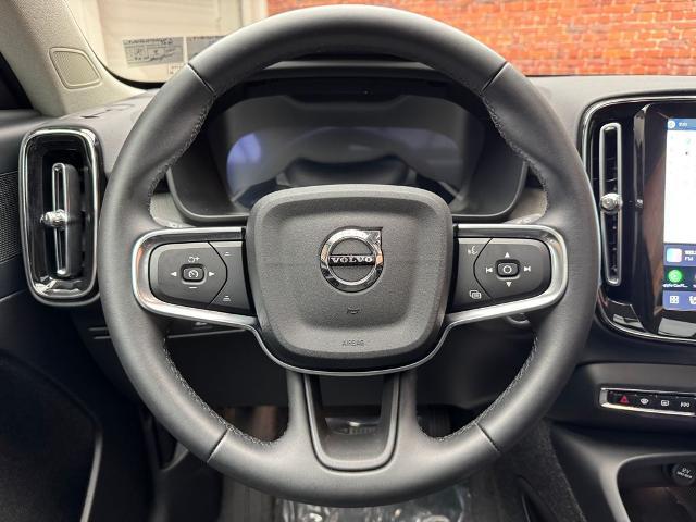 2026 Volvo XC40 - $36,510