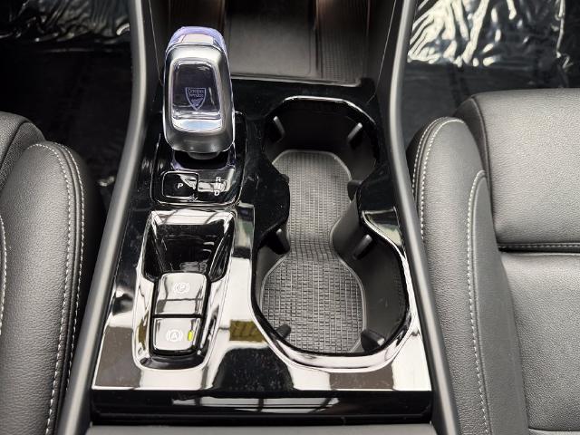 2026 Volvo XC40 - $36,510
