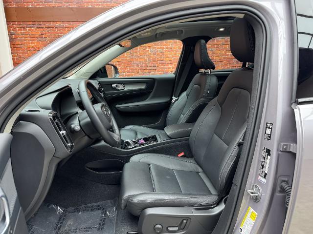 2026 Volvo XC40 - $36,510