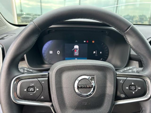 2026 Volvo XC40 - $33,455