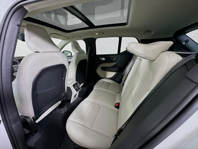 2026 Volvo XC40 - $43,337