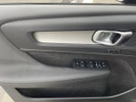 2025 XC40 Thumbnail 19