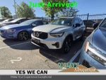 2025 XC40 Thumbnail 1