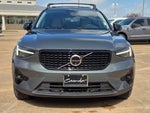 2026 XC40 Thumbnail 2