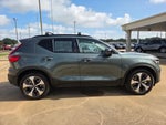 2026 XC40 Thumbnail 4