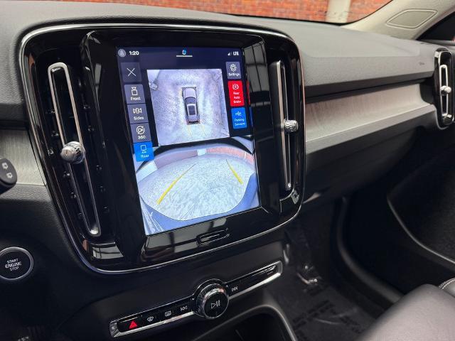 2026 Volvo XC40 - $37,010