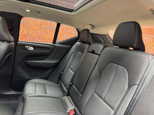 2026 Volvo XC40 - $37,010
