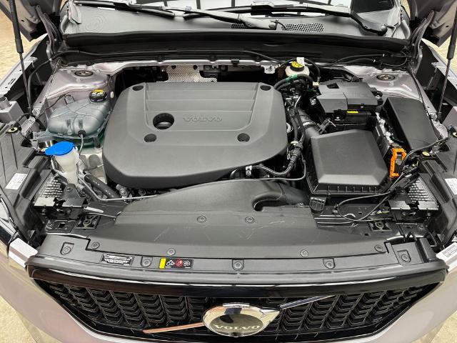 2026 Volvo XC40 - $37,010