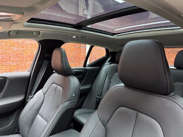 2026 Volvo XC40 - $36,510