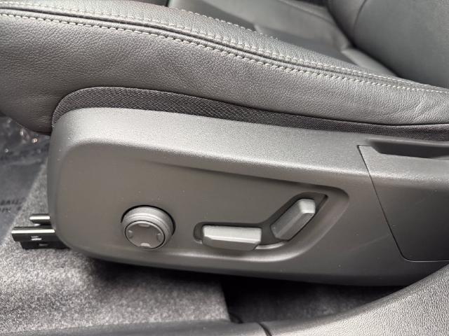 2026 Volvo XC40 - $36,510