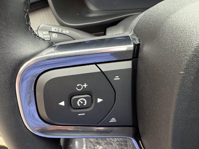 2026 Volvo XC40 - $36,510