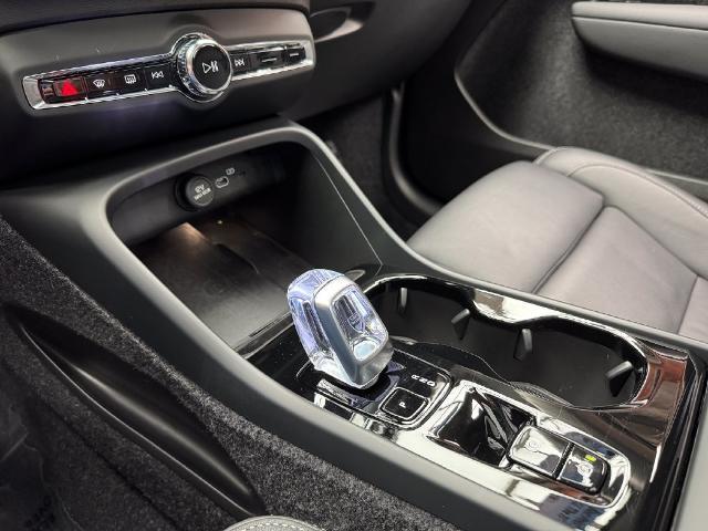2026 Volvo XC40 - $36,510
