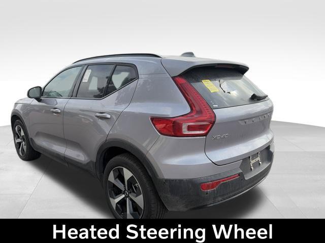 2026 Volvo XC40 - $35,750