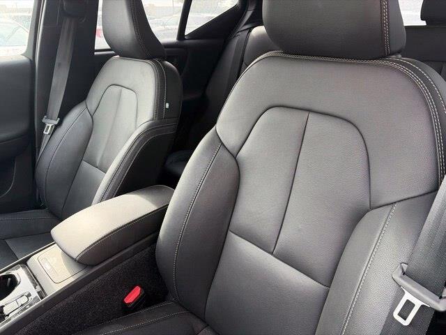 2026 Volvo XC40 - $35,750