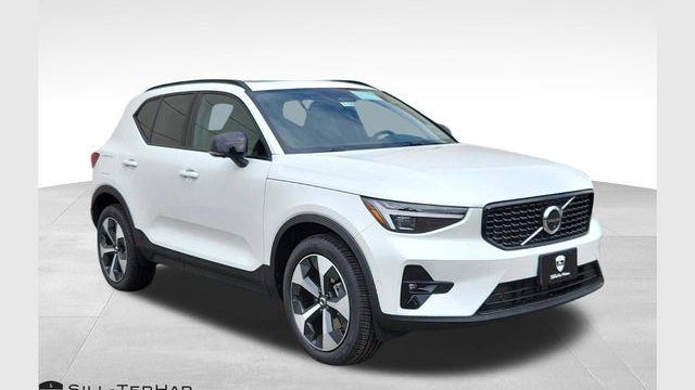 Preowned 2026 Volvo XC40 B5 Plus for Sale
