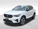 2026 XC40 Thumbnail 3
