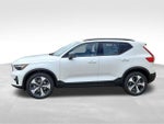 2026 XC40 Thumbnail 4