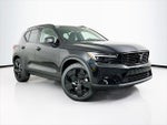 2026 XC40 Thumbnail 2