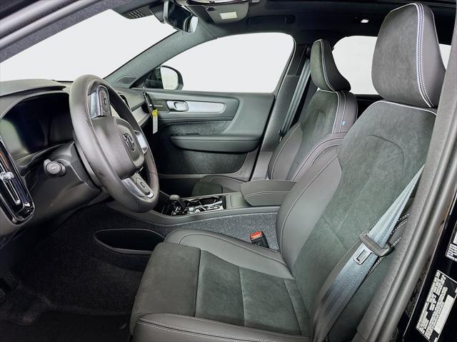 2026 Volvo XC40 - $52,130